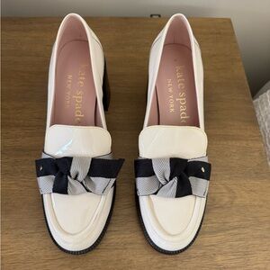 kate spade cream patent loafers with black & gray bow